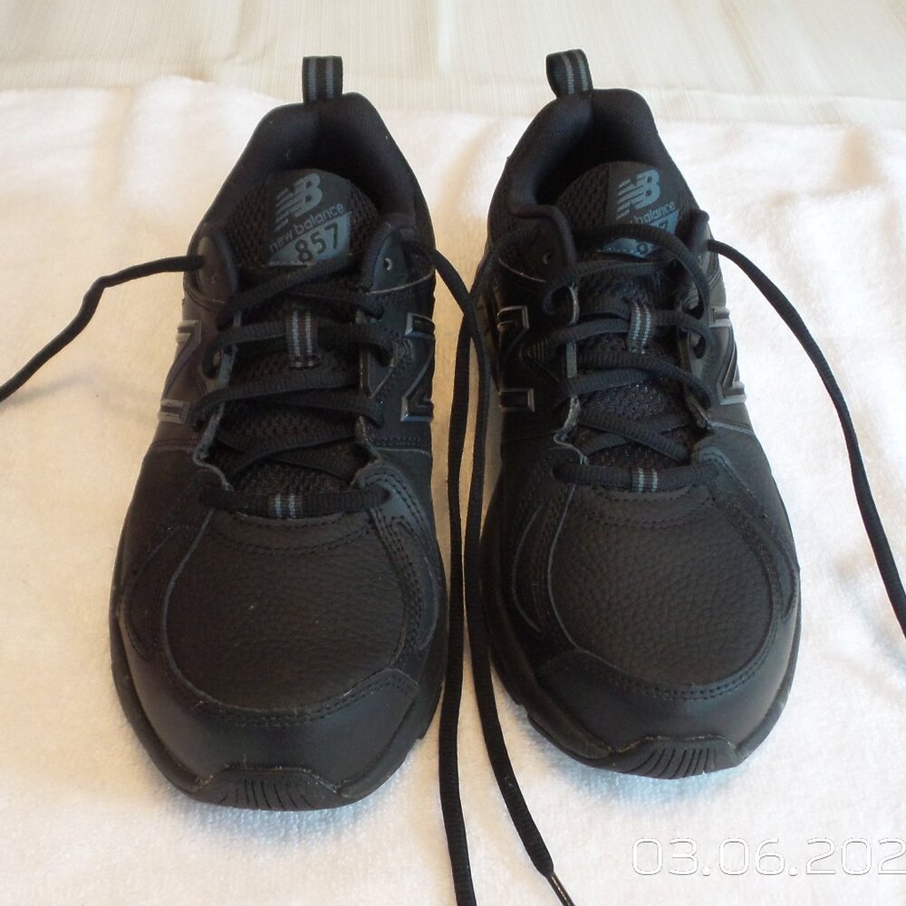 Women's NEW BALANCE WX857AB2 Black Work Sneaker Size 9D (wide width) Like NEW